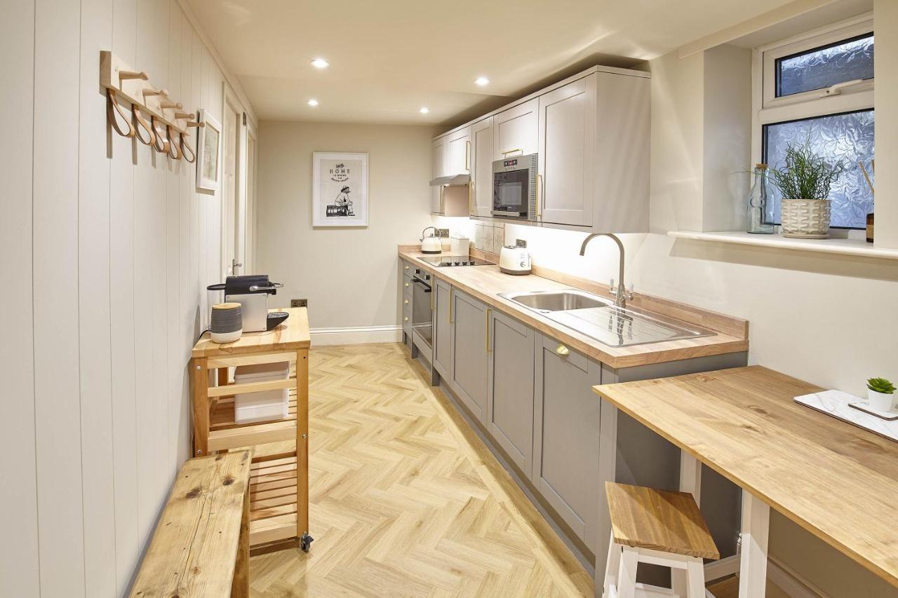Host & Stay - The Salt Nook วิทบี ภายนอก รูปภาพ